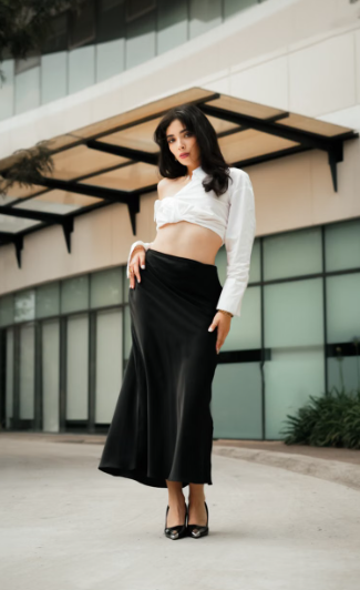 Levi's Women Skirts - Black / Beige