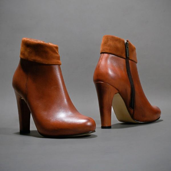 pexels-photo-27381293.png Skechers Women Ankle Boots - Maroon / Beige